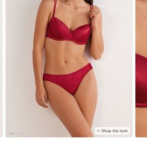 intimissimi Red Sofia Natural Lift Balconette Bra in silk